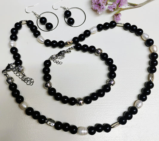 Onyx Moon Set